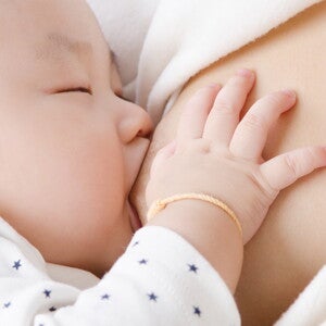 [Literature Library] Restoring the gut microbiota of cesarean-born babies with exclusive breastfeeding