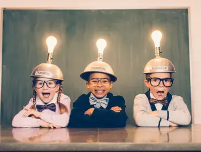 Kids-with-lightbulbs